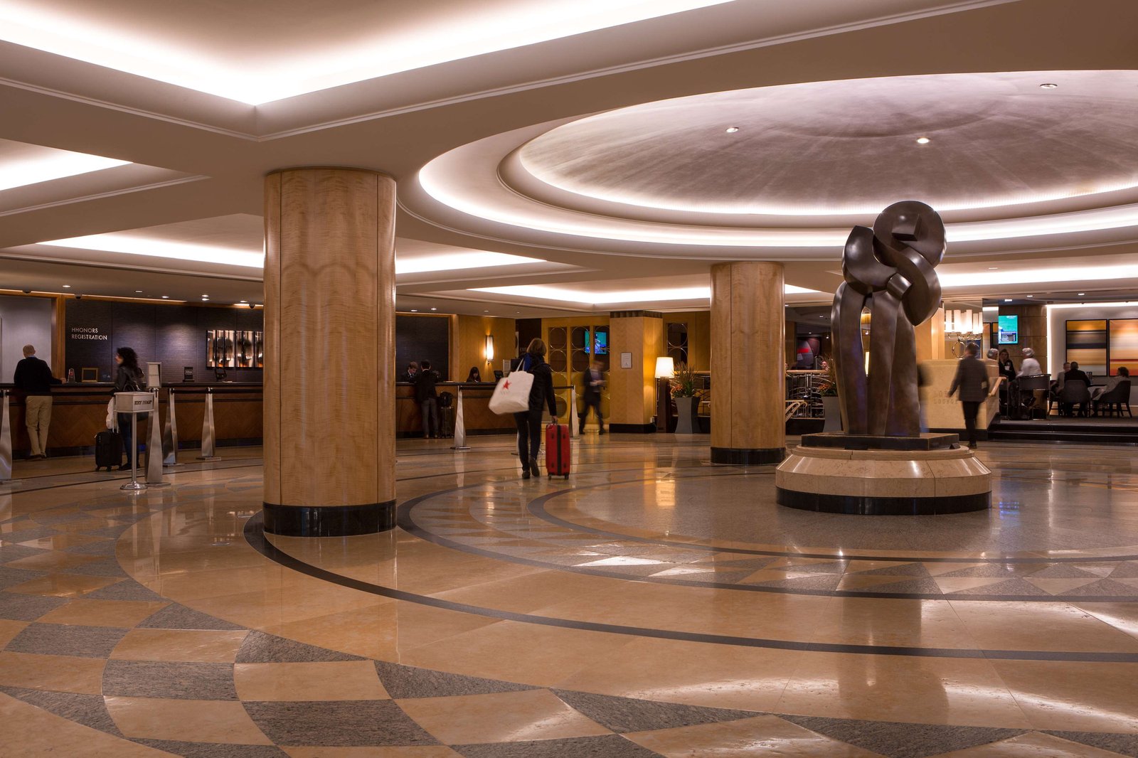 New York Hilton Midtown — vibe