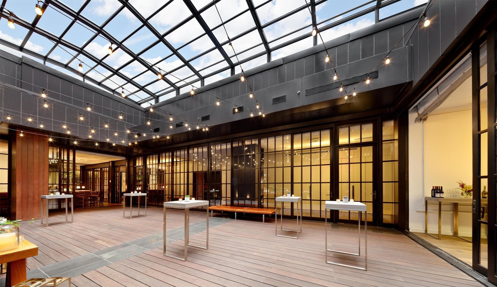 Andaz 5th Avenue Hotel — vibe
