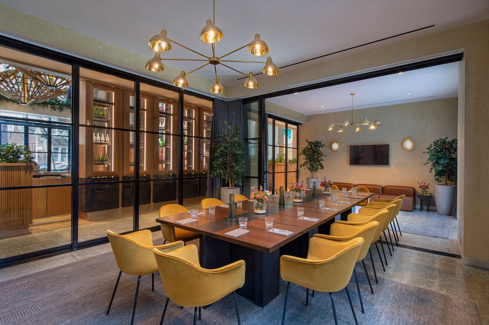 Moxy Brooklyn Williamsburg — eat & drink