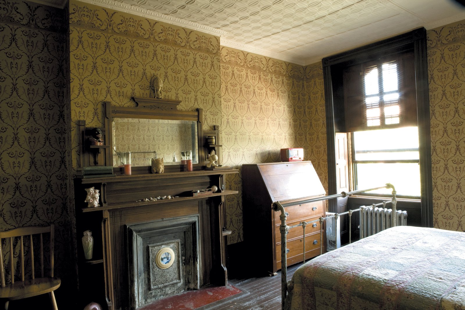 The Harlem Flophouse — rooms
