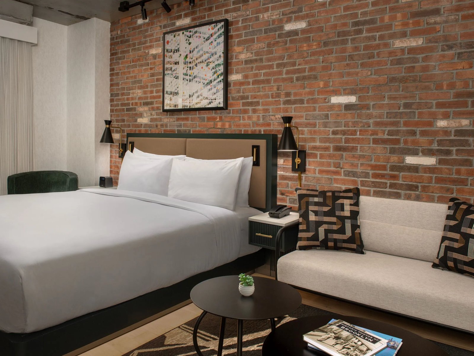 The Livingston Hotel — rooms