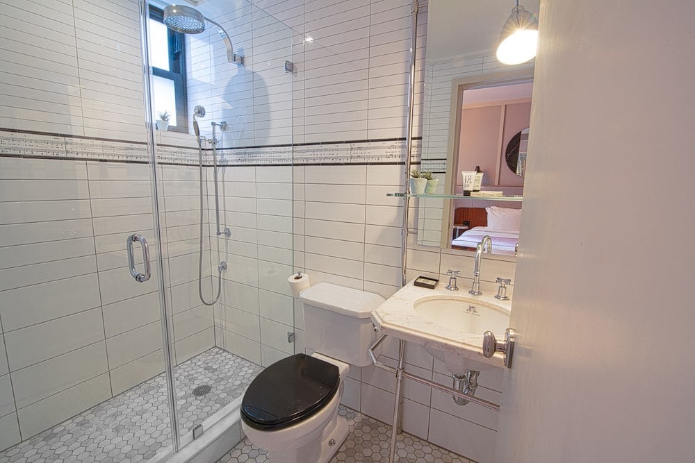 The Evelyn Hotel — rooms