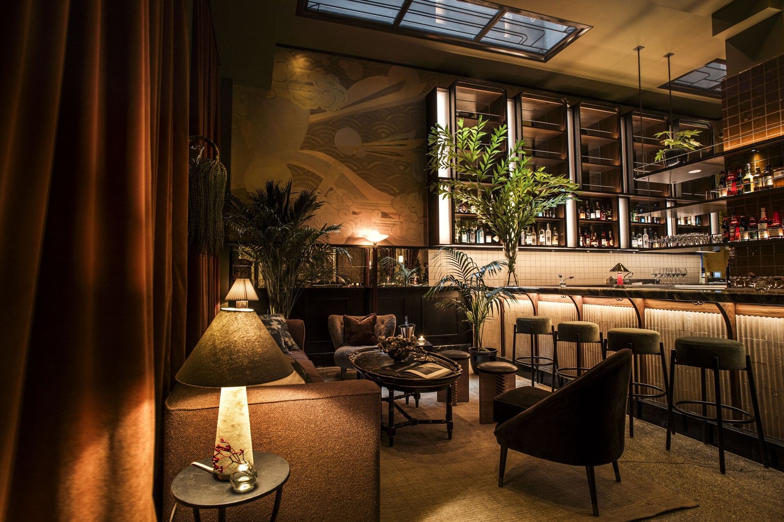The Evelyn Hotel, the tusk bar