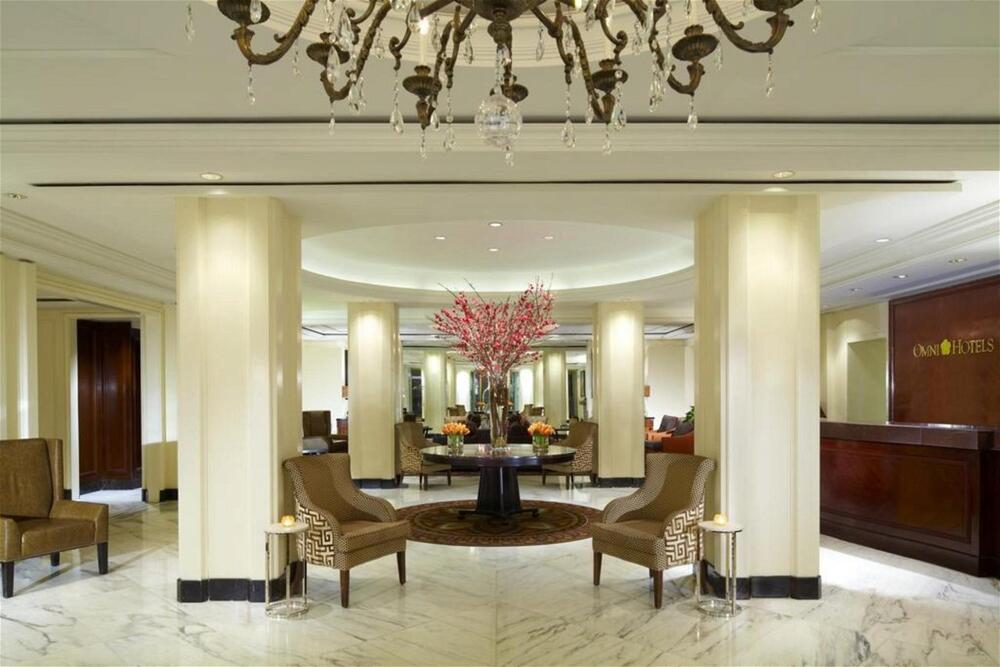 Omni Berkshire Place — vibe