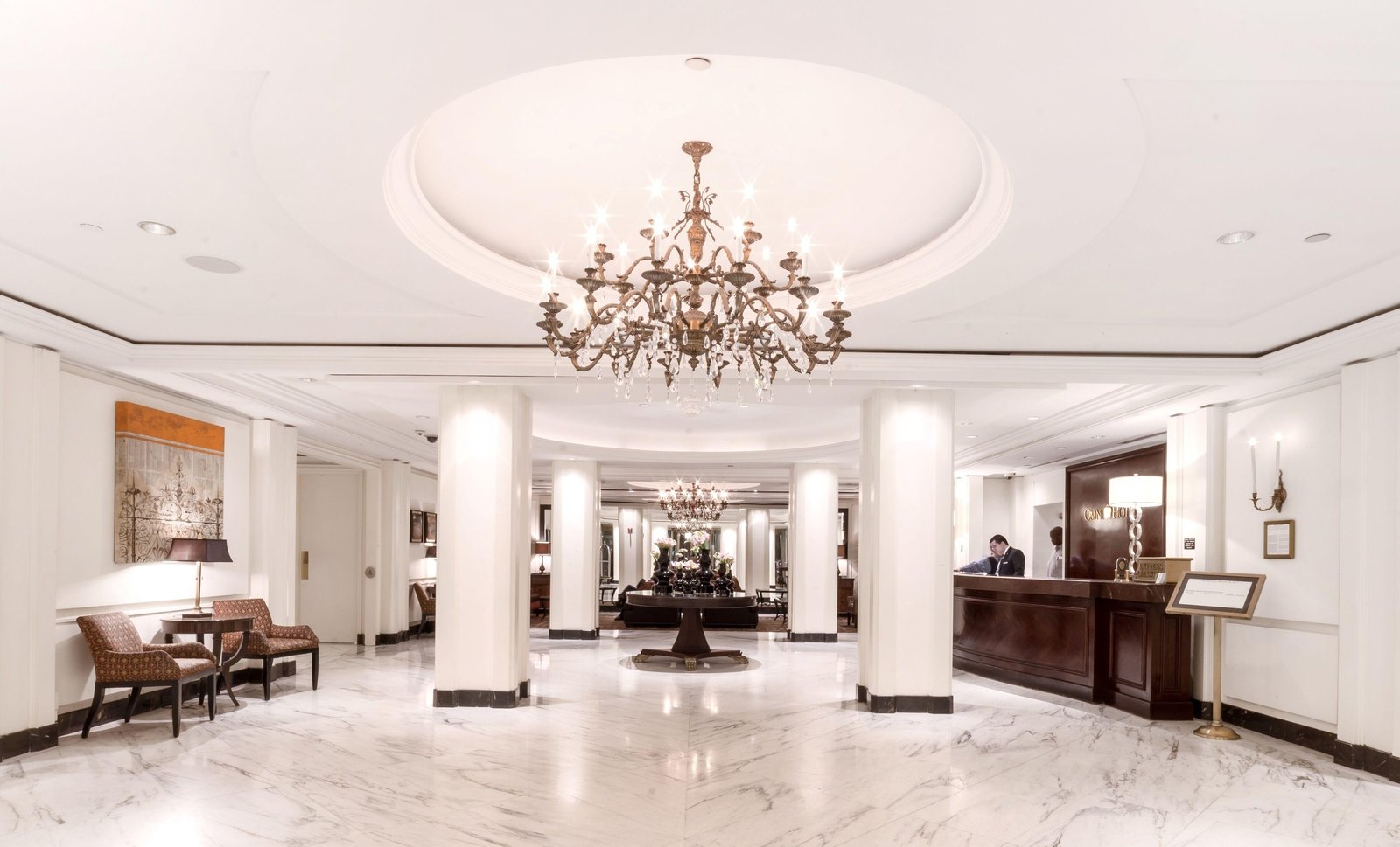 Omni Berkshire Place — vibe