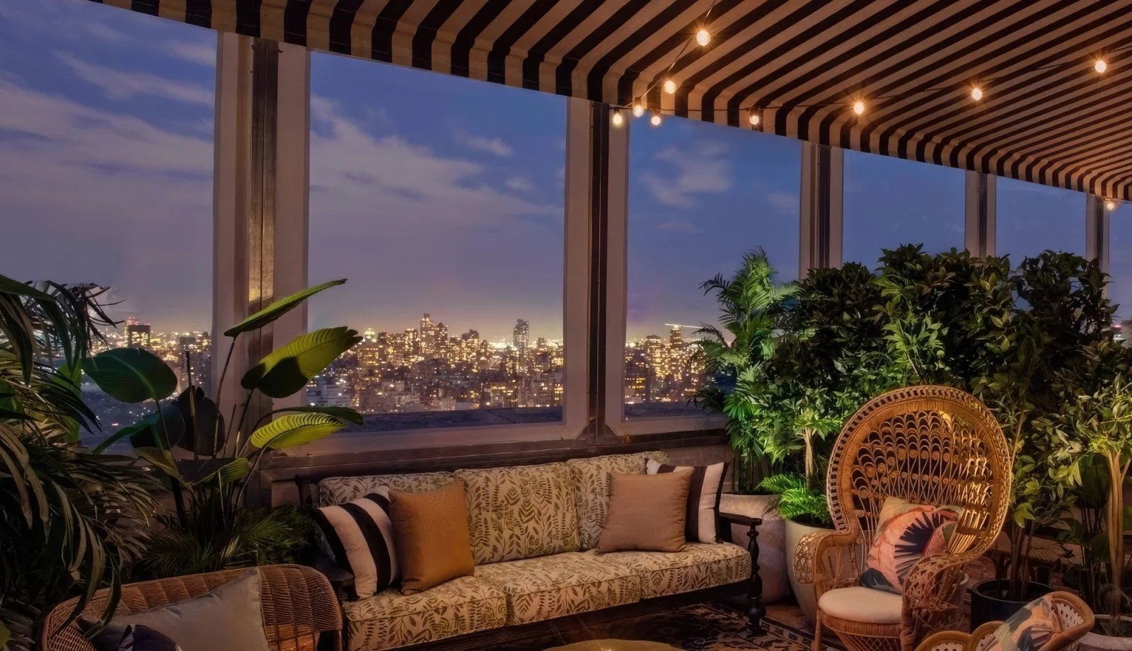 Park Lane New York — vibe