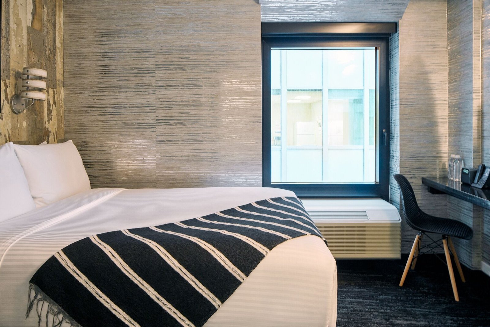 The FIDI Hotel — rooms