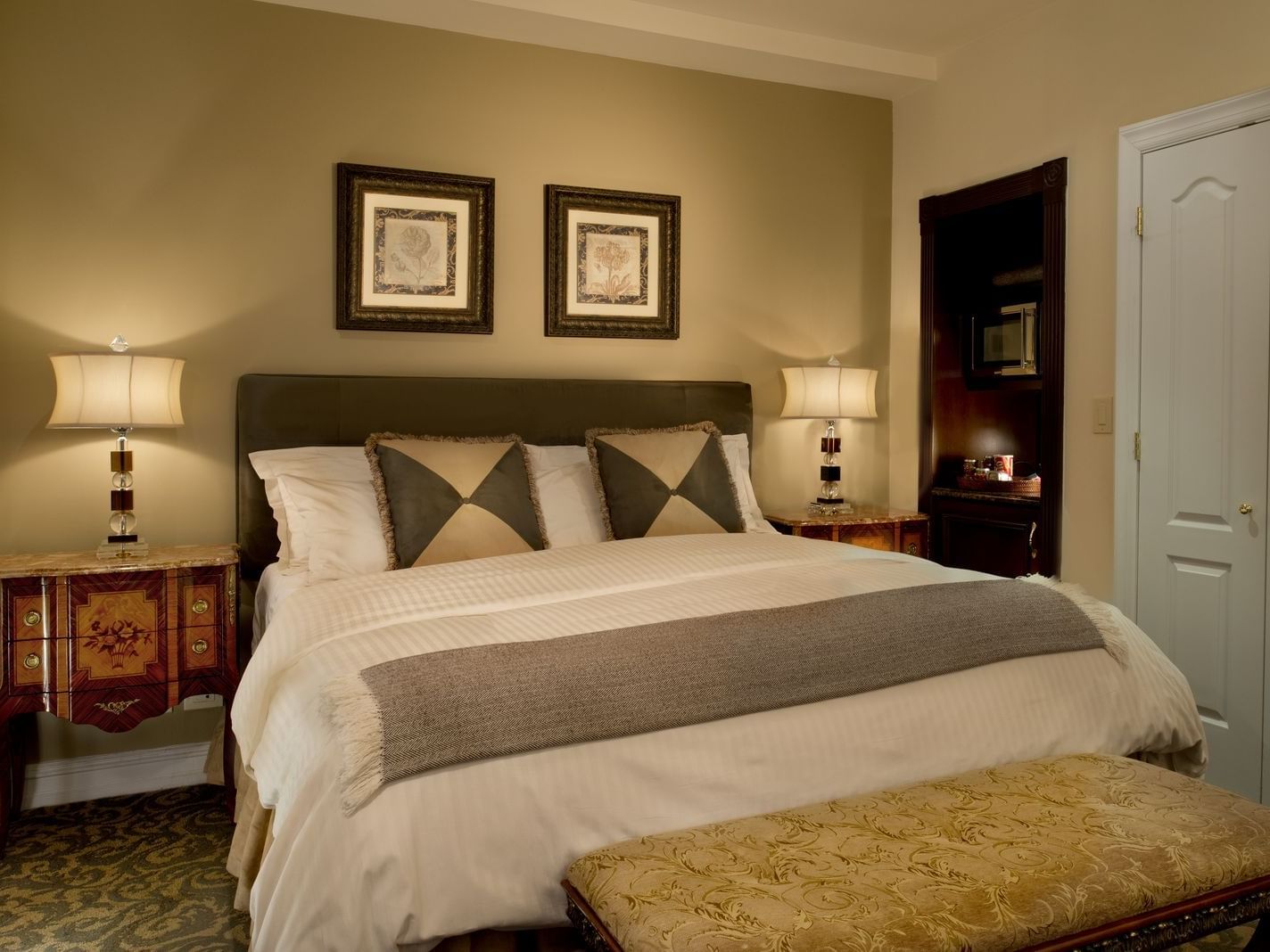 The Kimberly Hotel — rooms