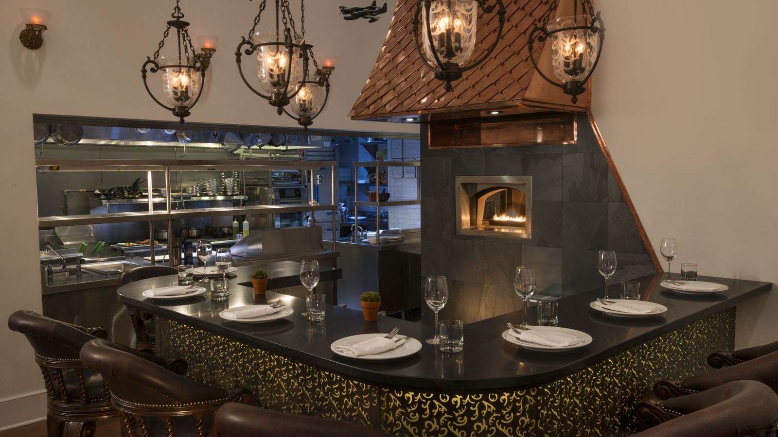 The Kimberly Hotel — eat & drink