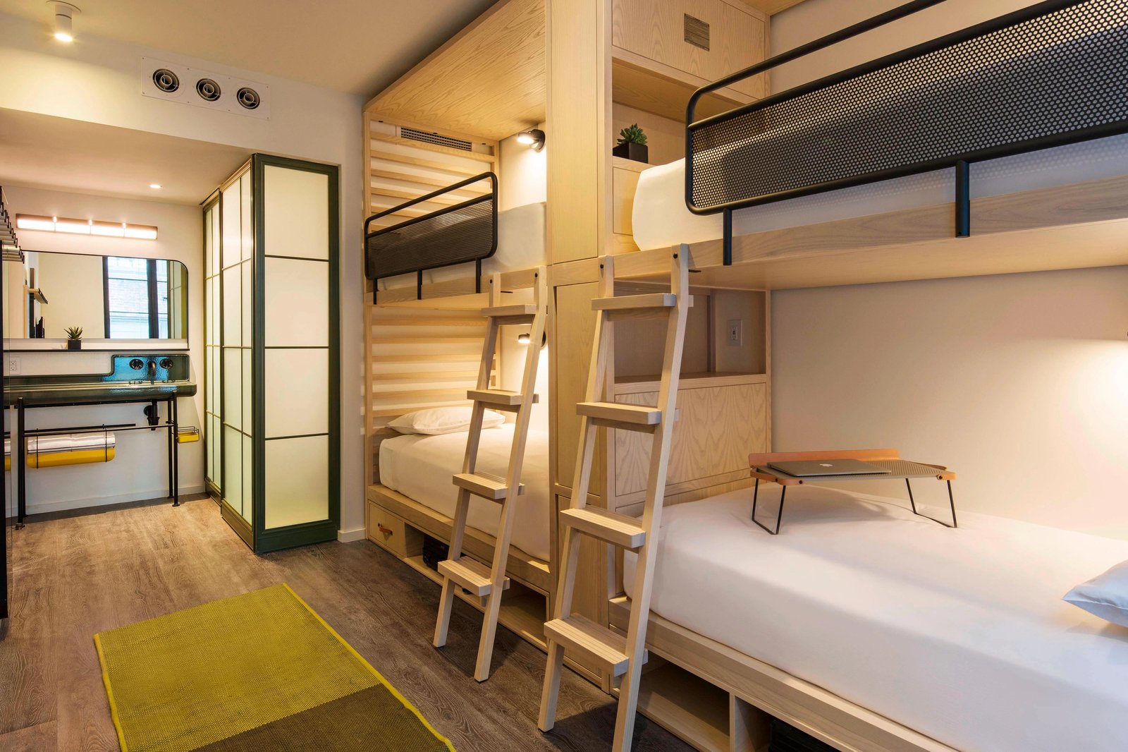 Moxy NYC Chelsea — rooms
