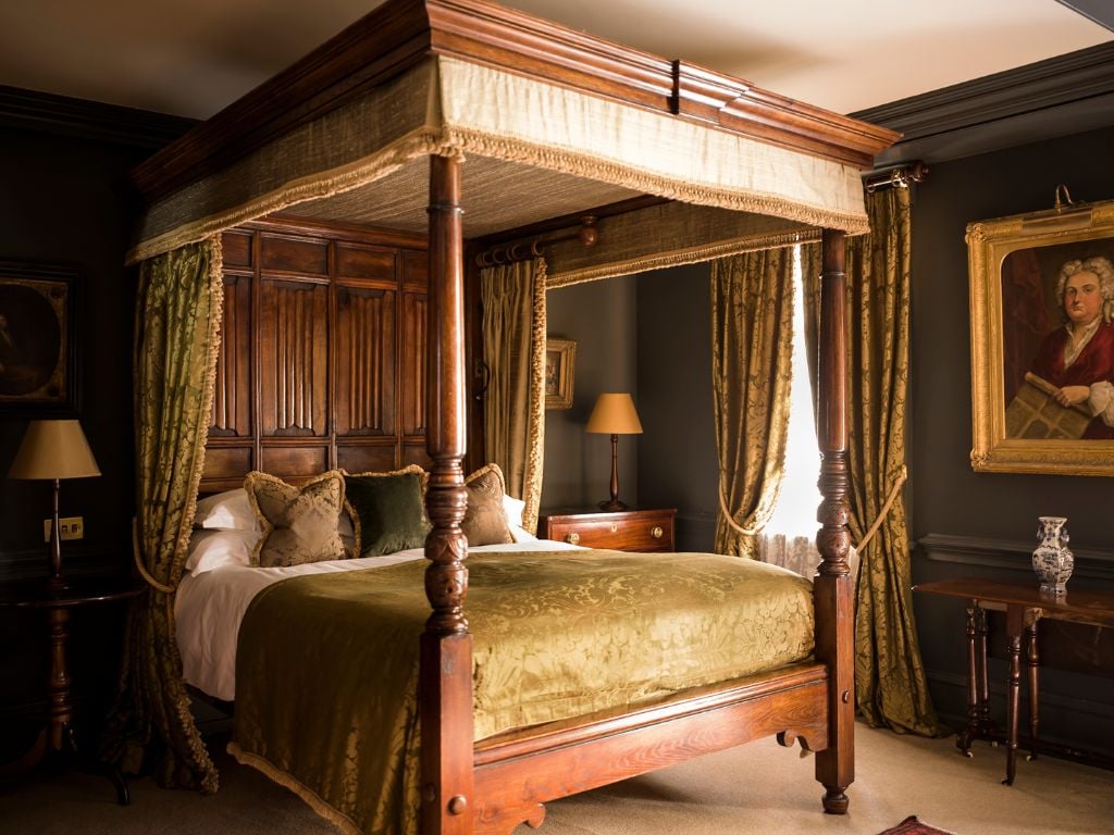 Batty Langley's — rooms