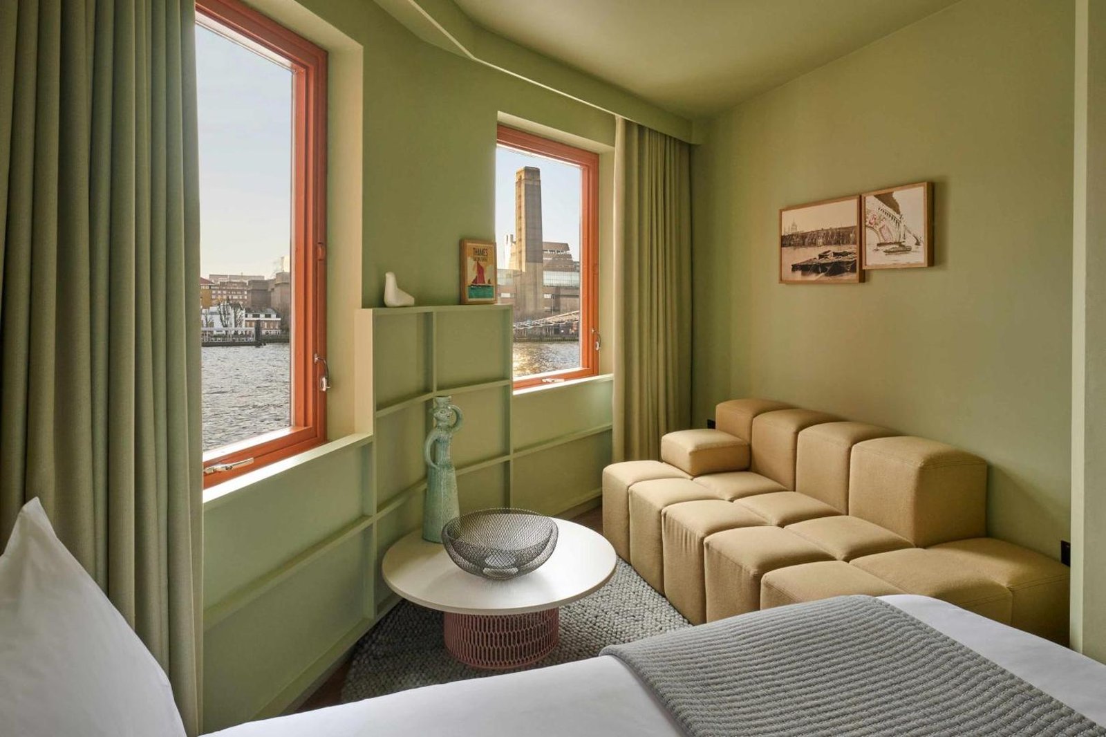Locke at Broken Wharf — rooms