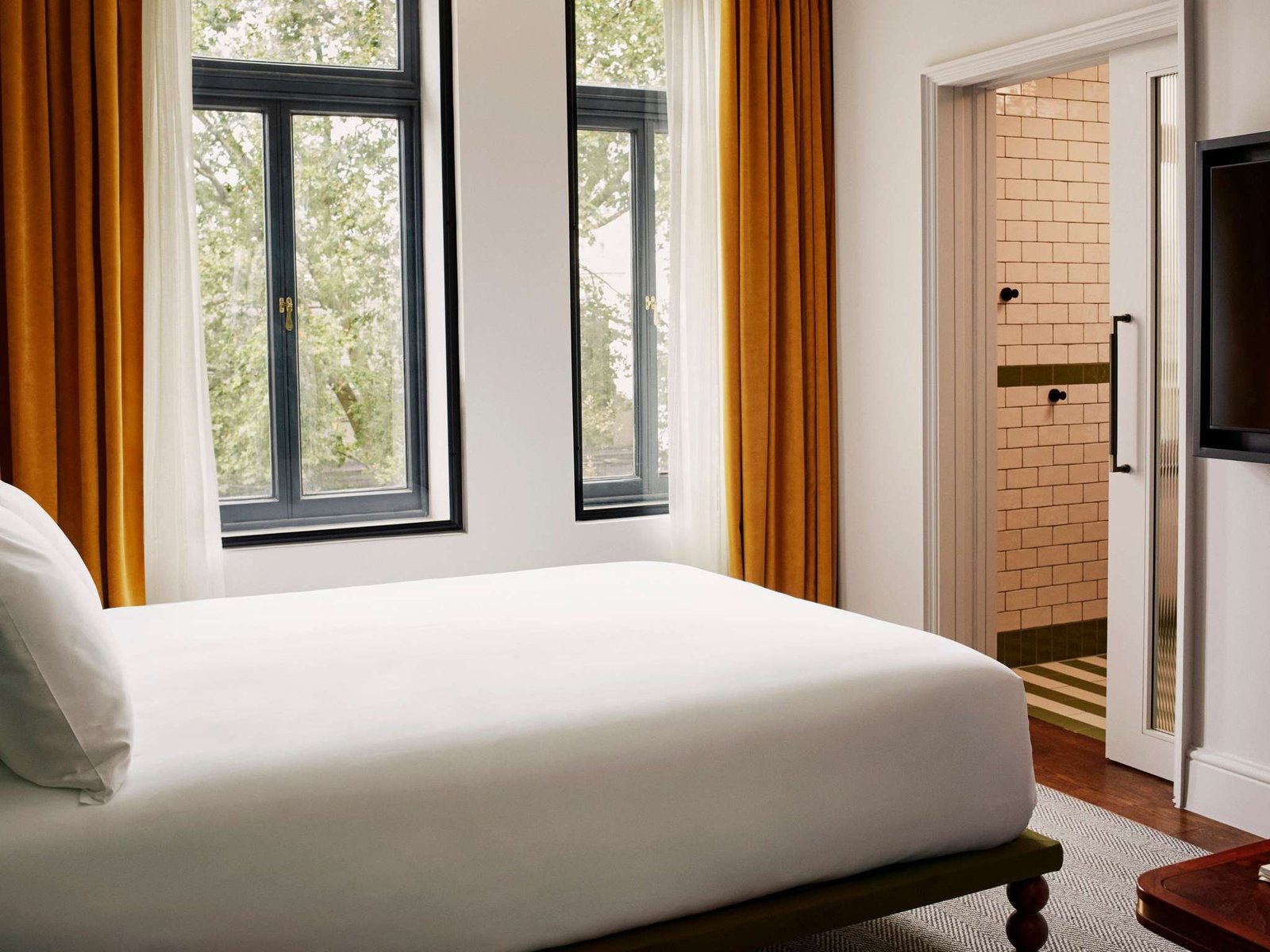 Hyde London City — rooms