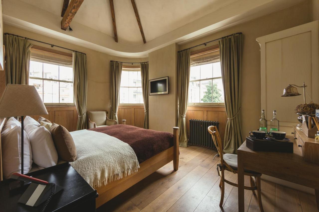 The Orange Pub & Boutique Hotel Belgravia — rooms