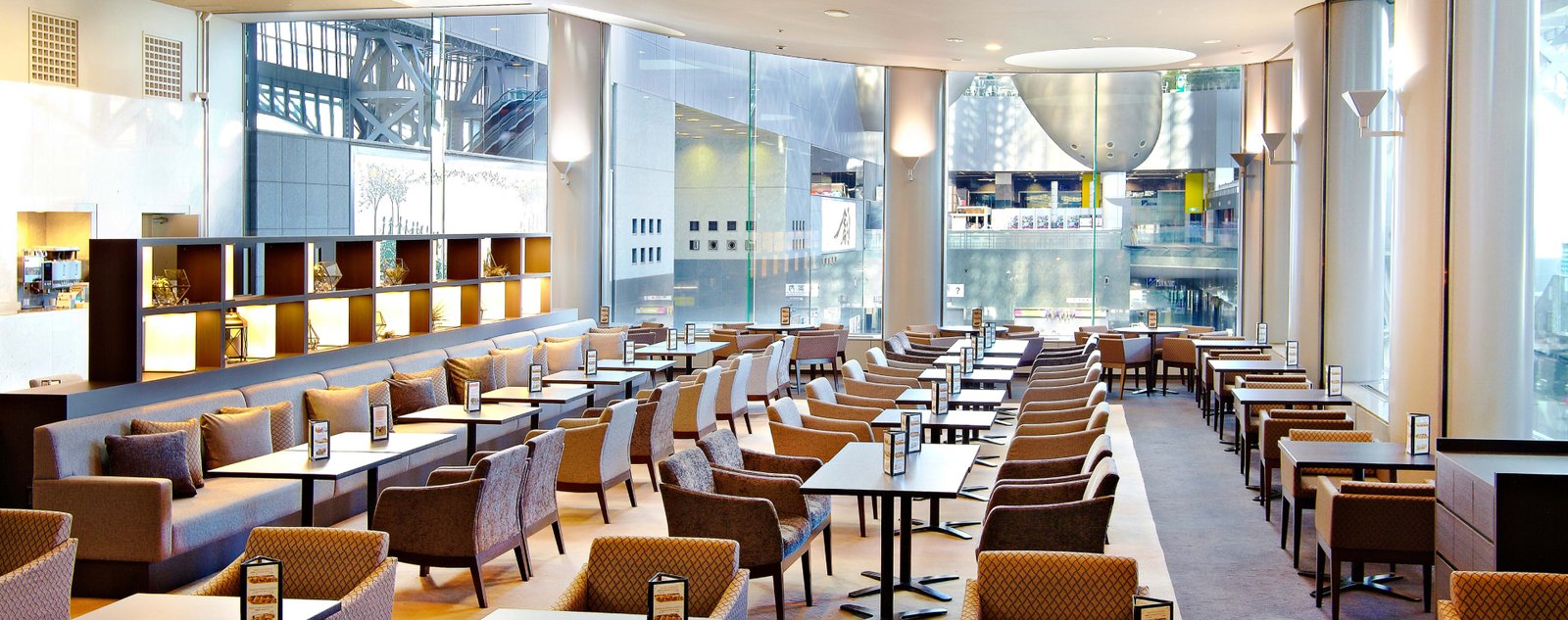 Hotel Granvia Kyoto, at the table