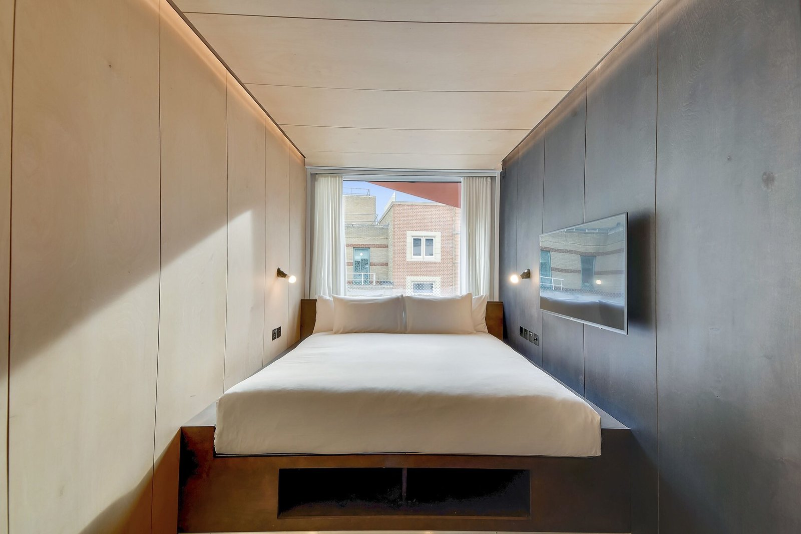 Stow Away Waterloo — rooms