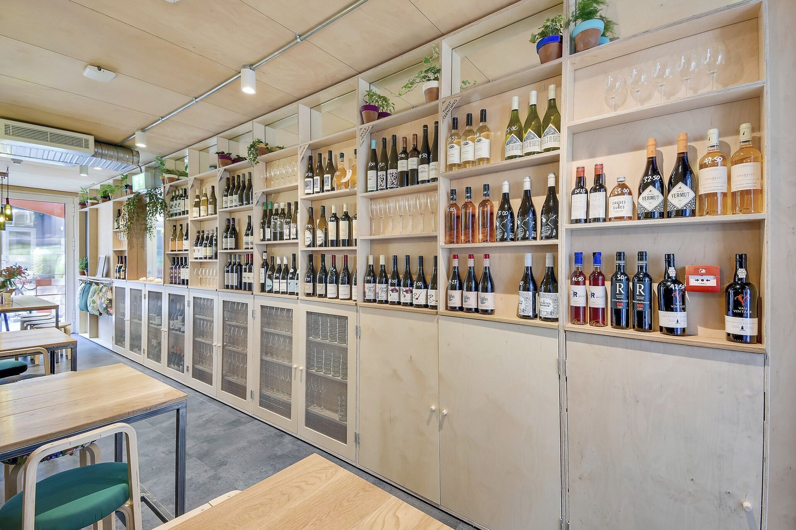 Stow Away Waterloo — eat & drink