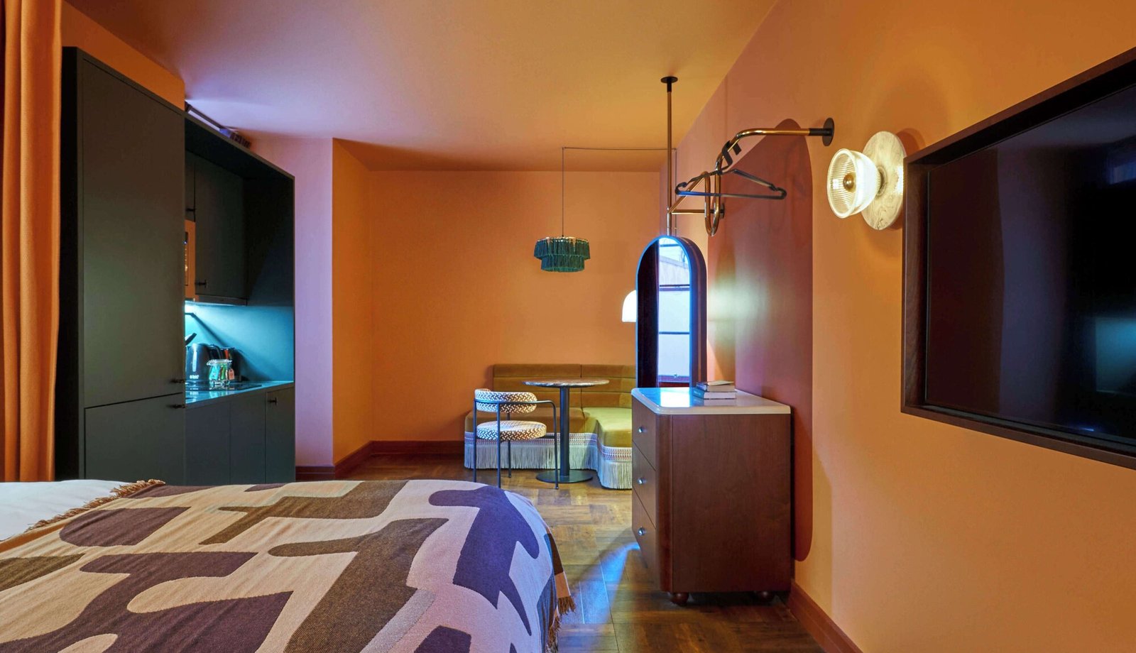 Ember Locke Kensington — rooms
