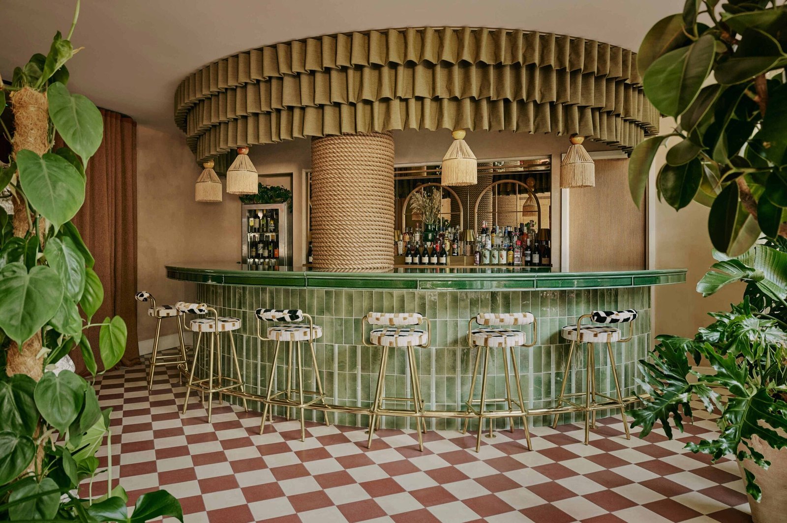 Ember Locke Kensington — eat & drink