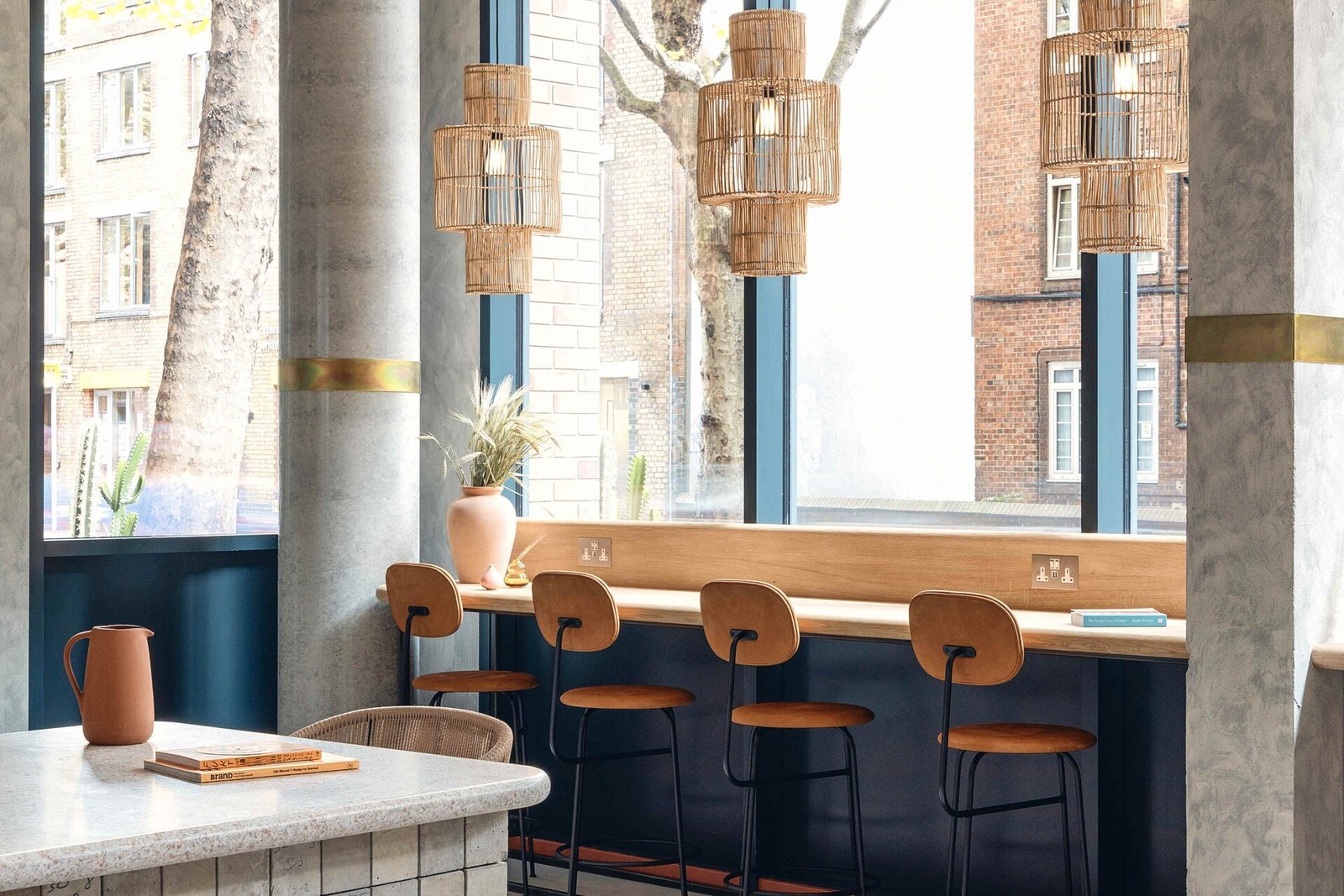 Bermonds Locke Tower Bridge — eat & drink