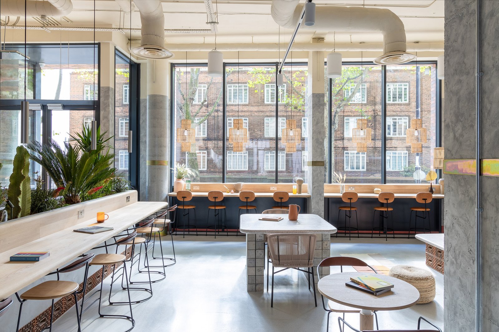 Bermonds Locke Tower Bridge — eat & drink