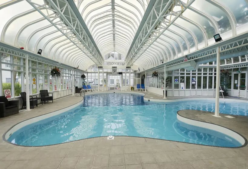 Bermonds Locke Tower Bridge — wellness