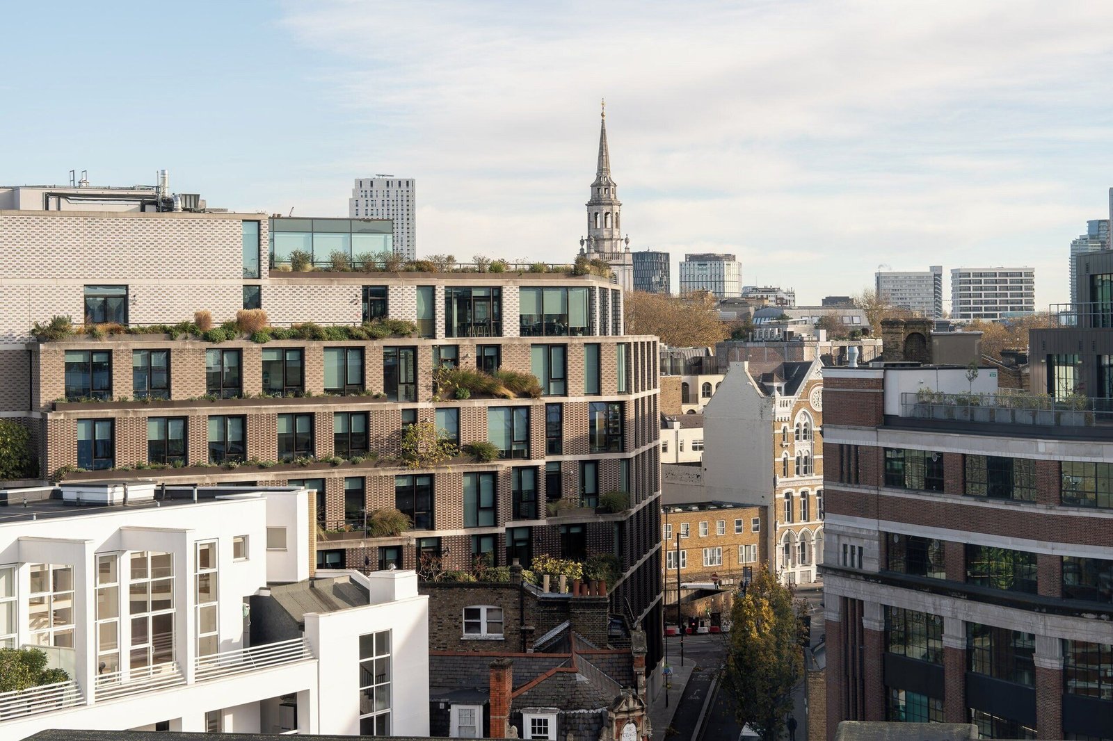 Ruby Stella Hotel London by IHG — vibe