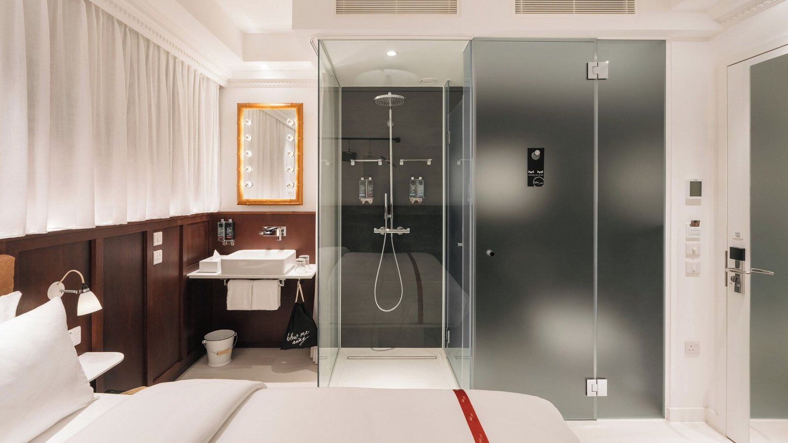 Ruby Stella Hotel London by IHG — rooms