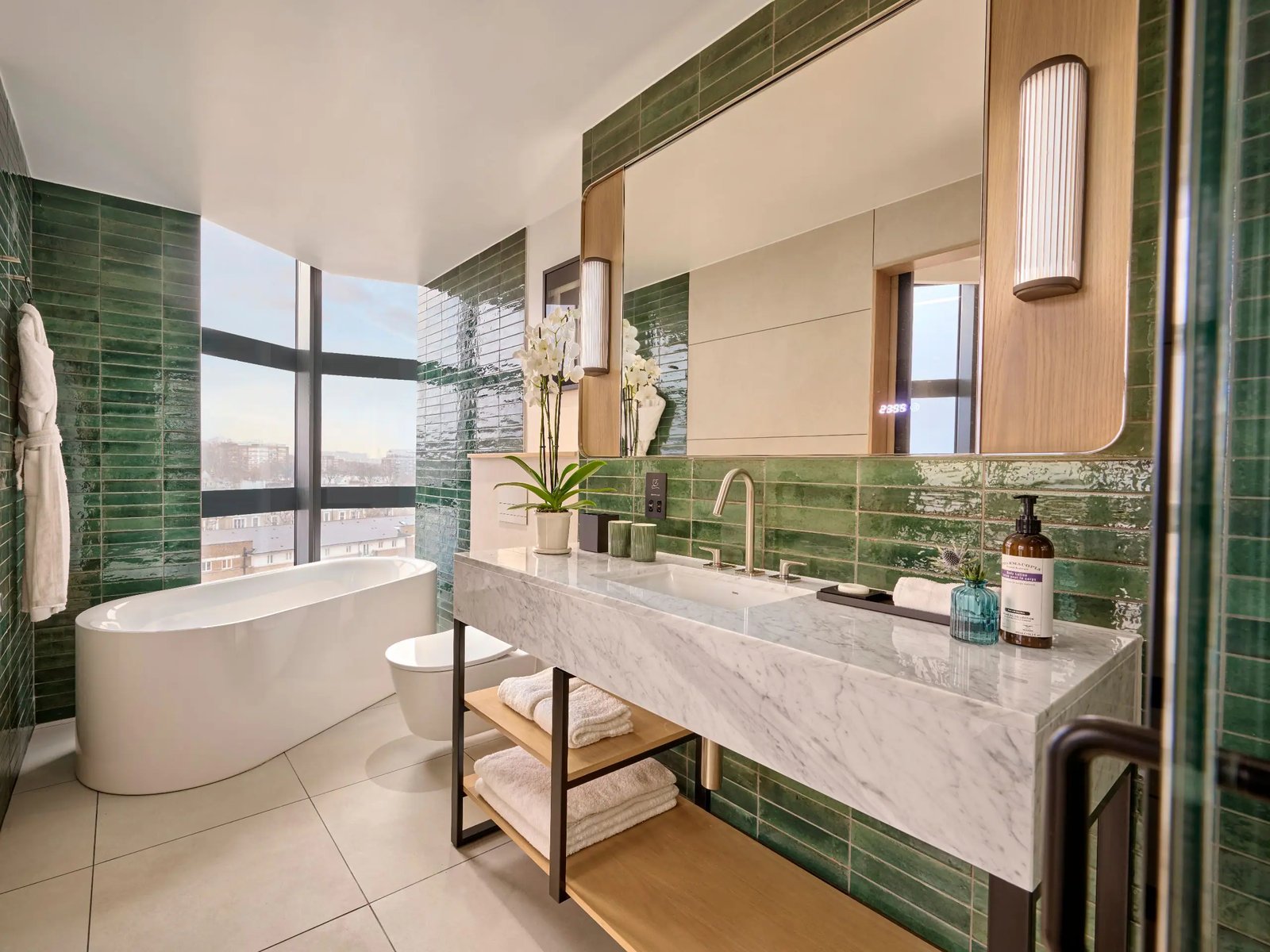 Hyatt Regency London Olympia — rooms
