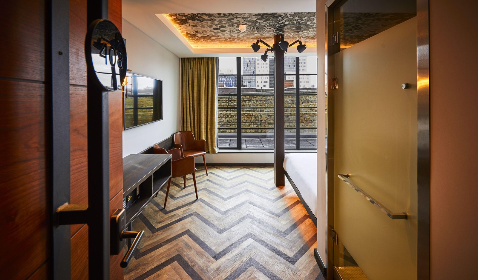 New Road Hotel, rooms