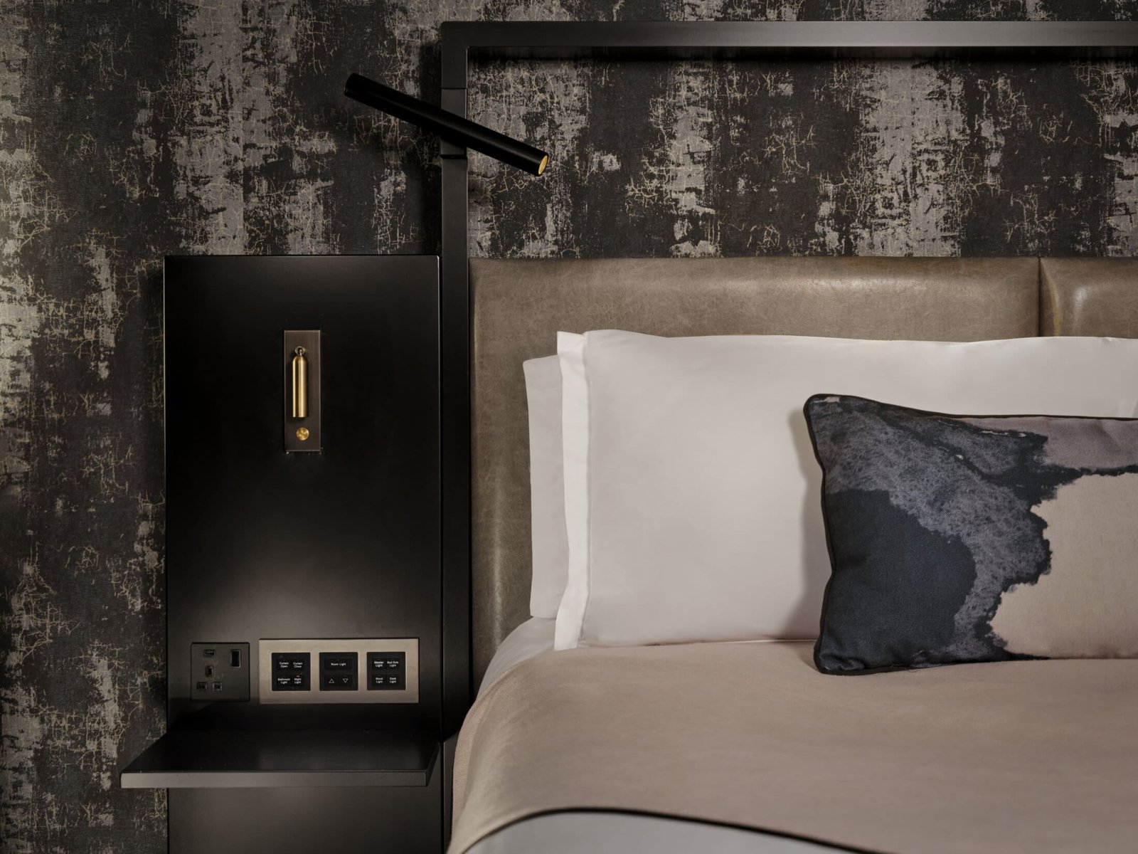 Montcalm East — rooms