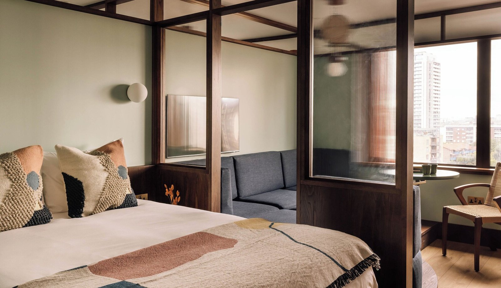 Locke London Canary Wharf — rooms