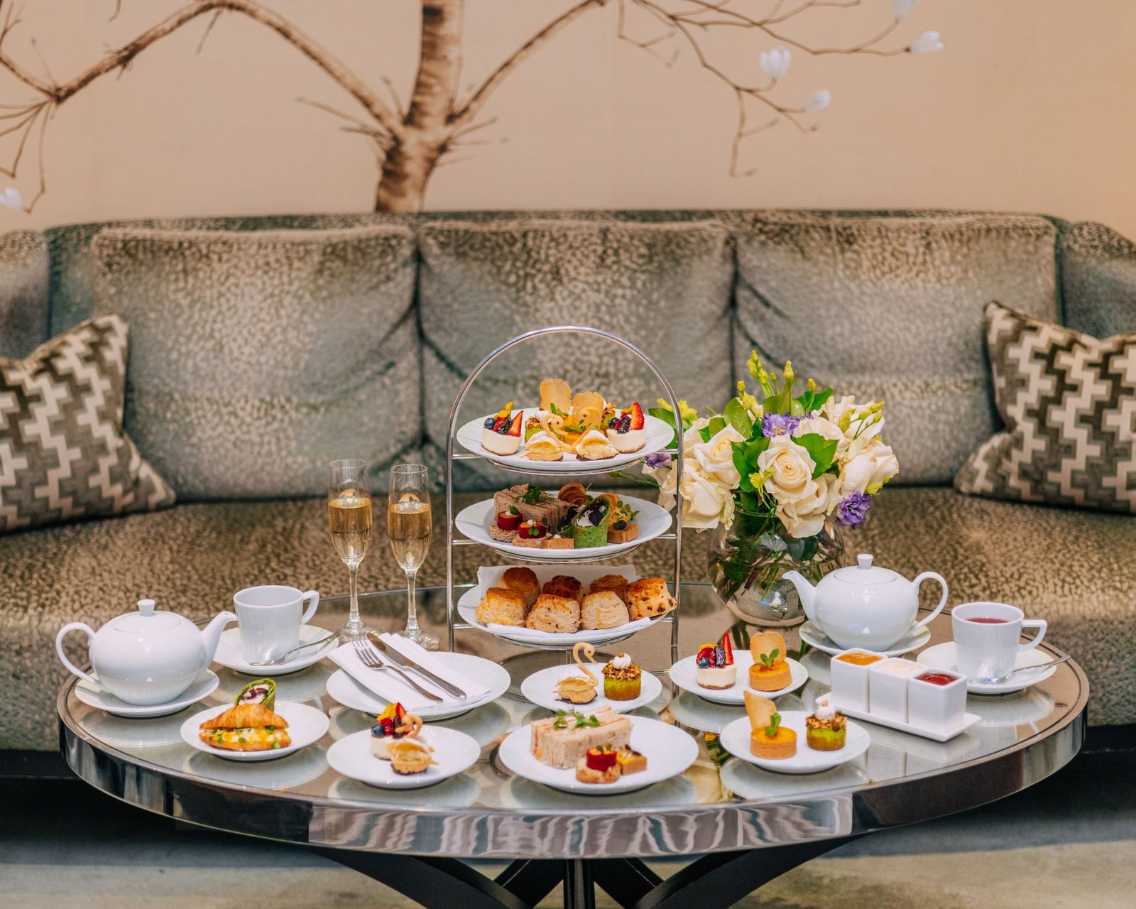 The Park Tower Knightsbridge, a Luxury Collection Hotel, London — eat & drink