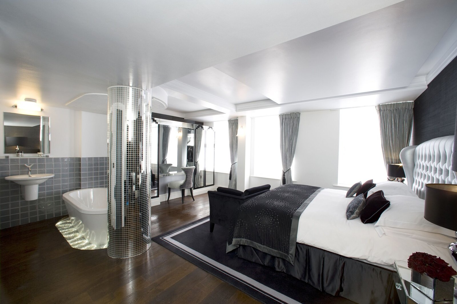 Karma Sanctum Soho London — rooms