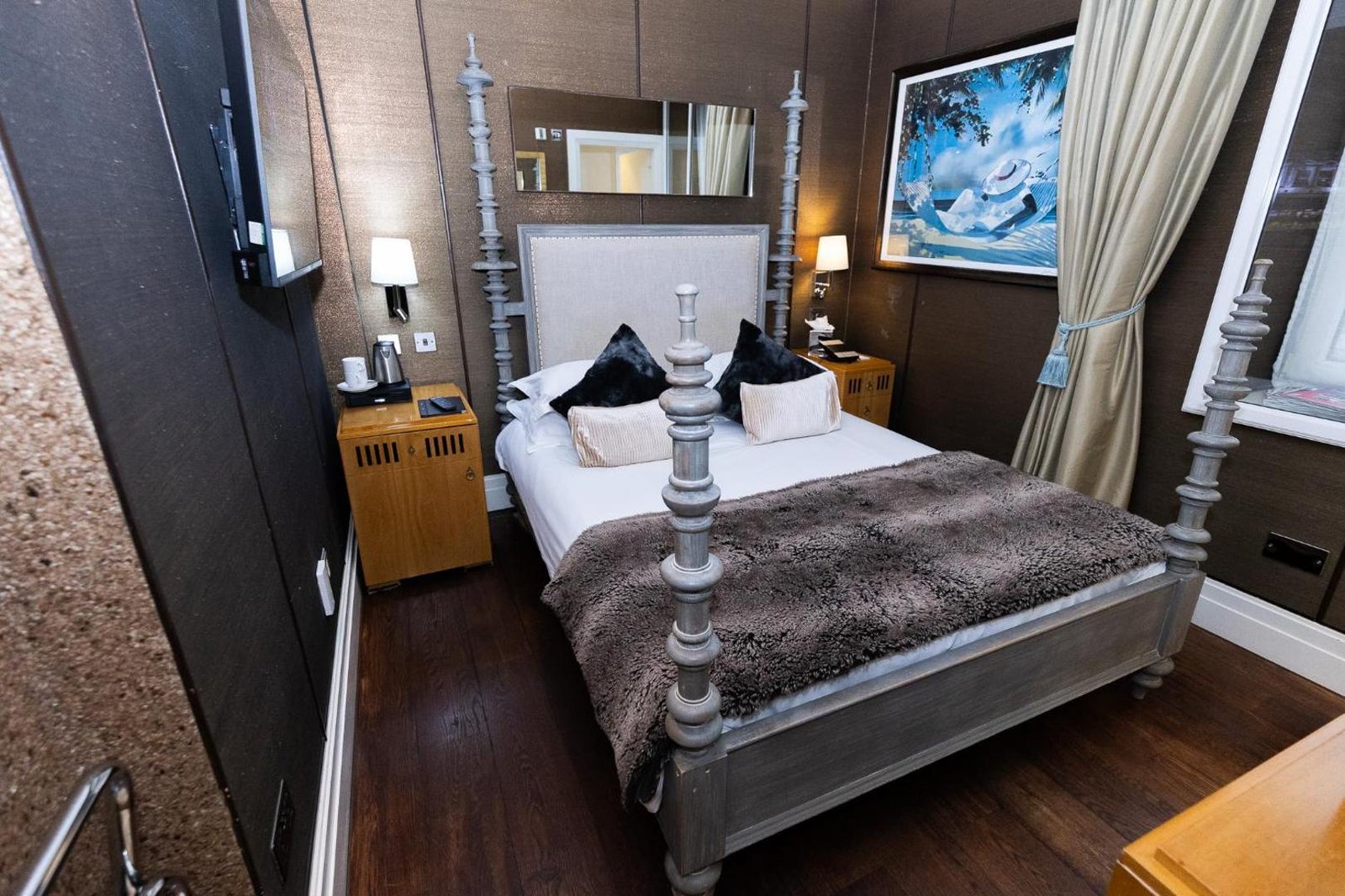 Karma Sanctum Soho London — rooms