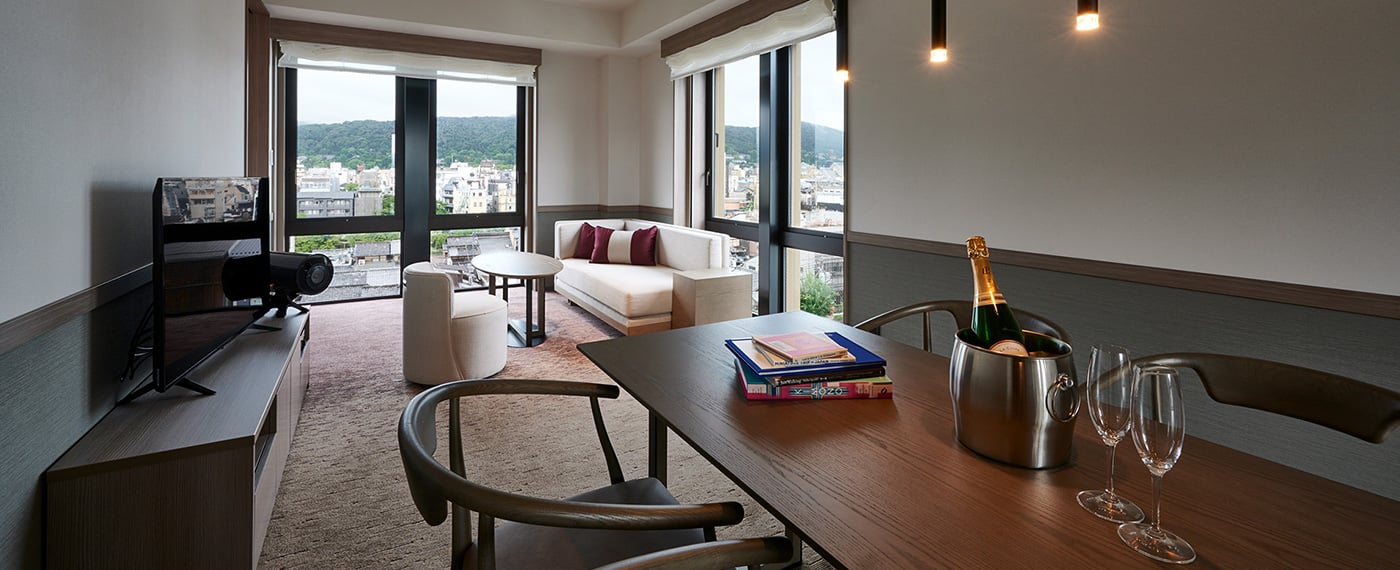 The Gate Hotel Kyoto Takasegawa — vibe