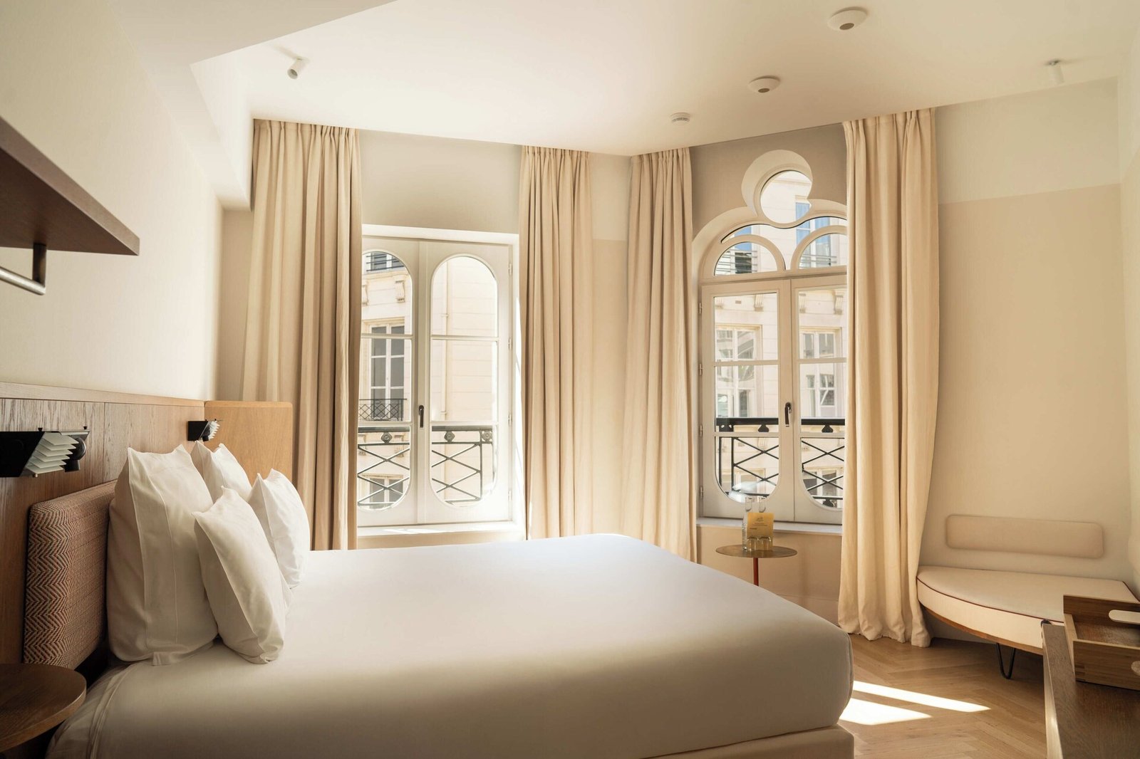 Hotel du Sentier — rooms
