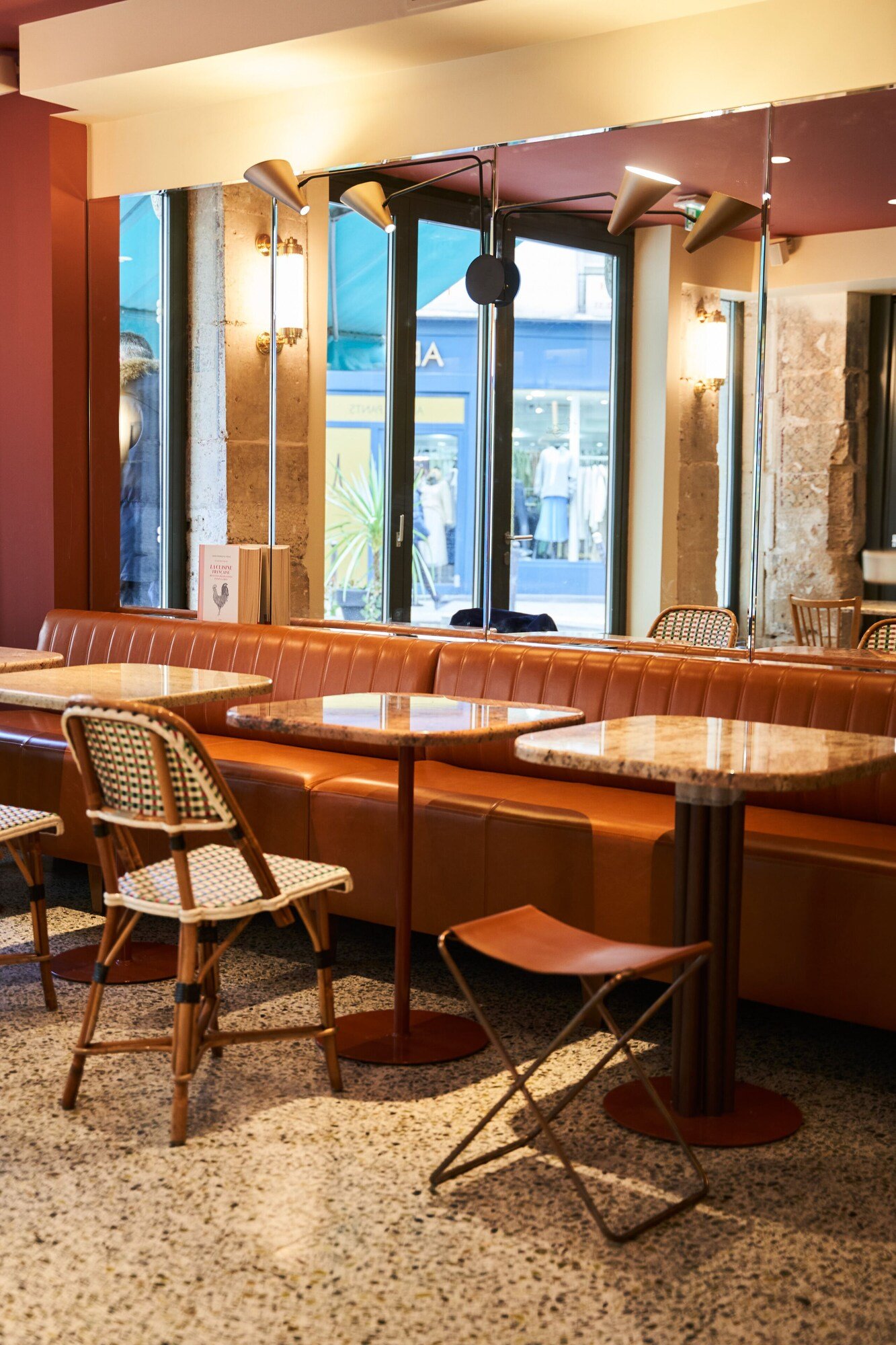 Hotel du Sentier — eat & drink