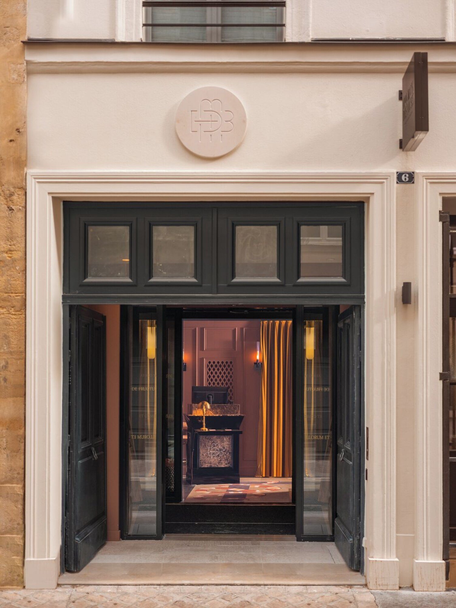 Boudoir des Muses Hotel — backstory
