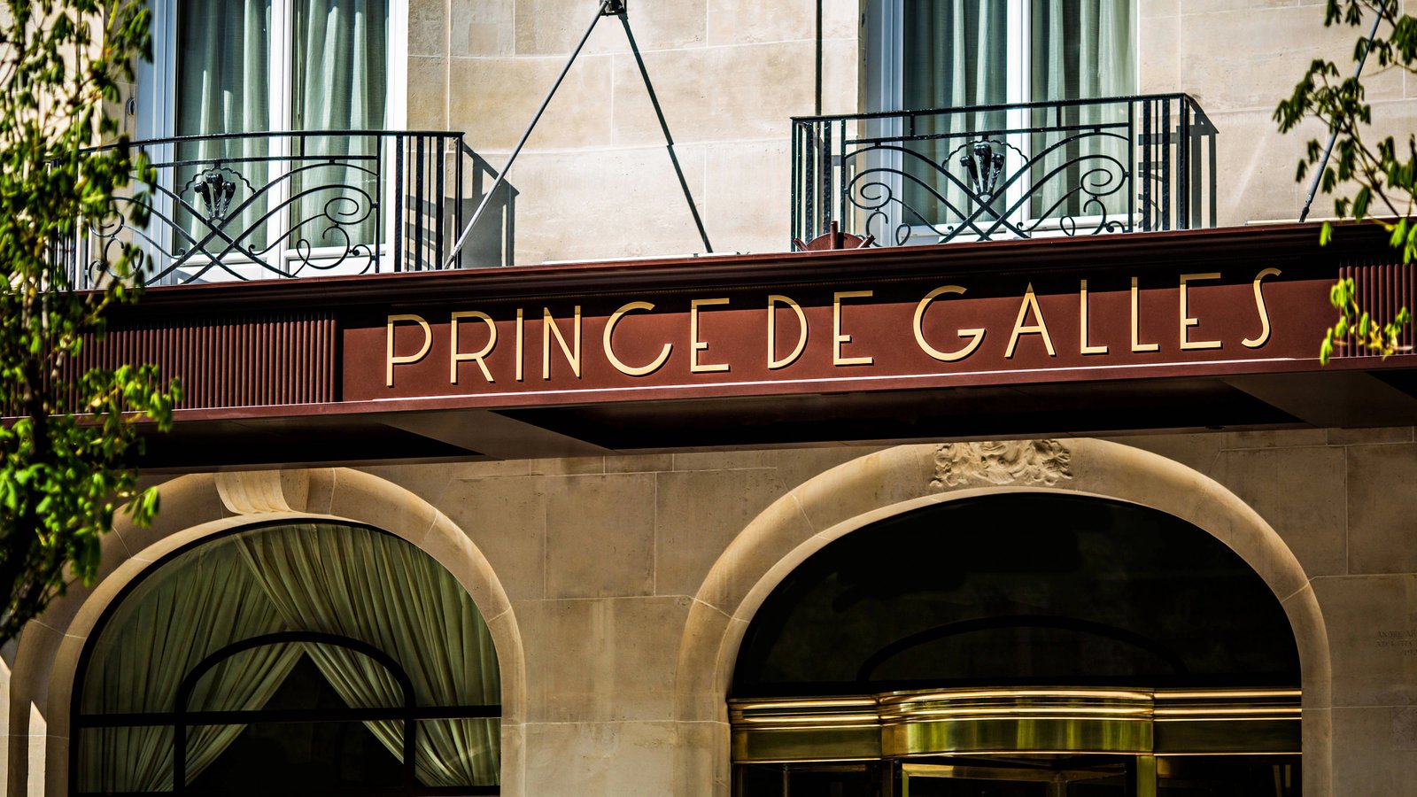 Prince de Galles, a Luxury Collection Hotel, Paris — backstory