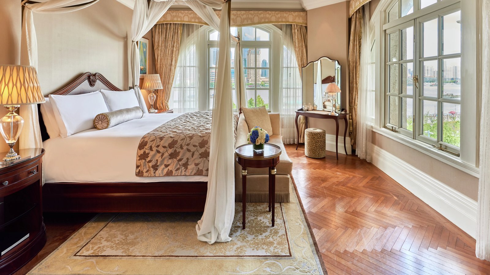 Waldorf Astoria Shanghai on the Bund — rooms