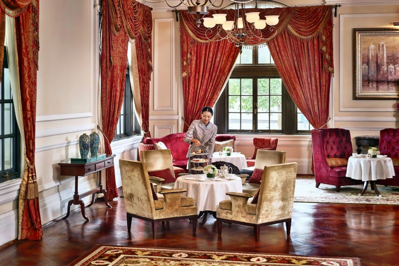 Waldorf Astoria Shanghai on the Bund, at the table