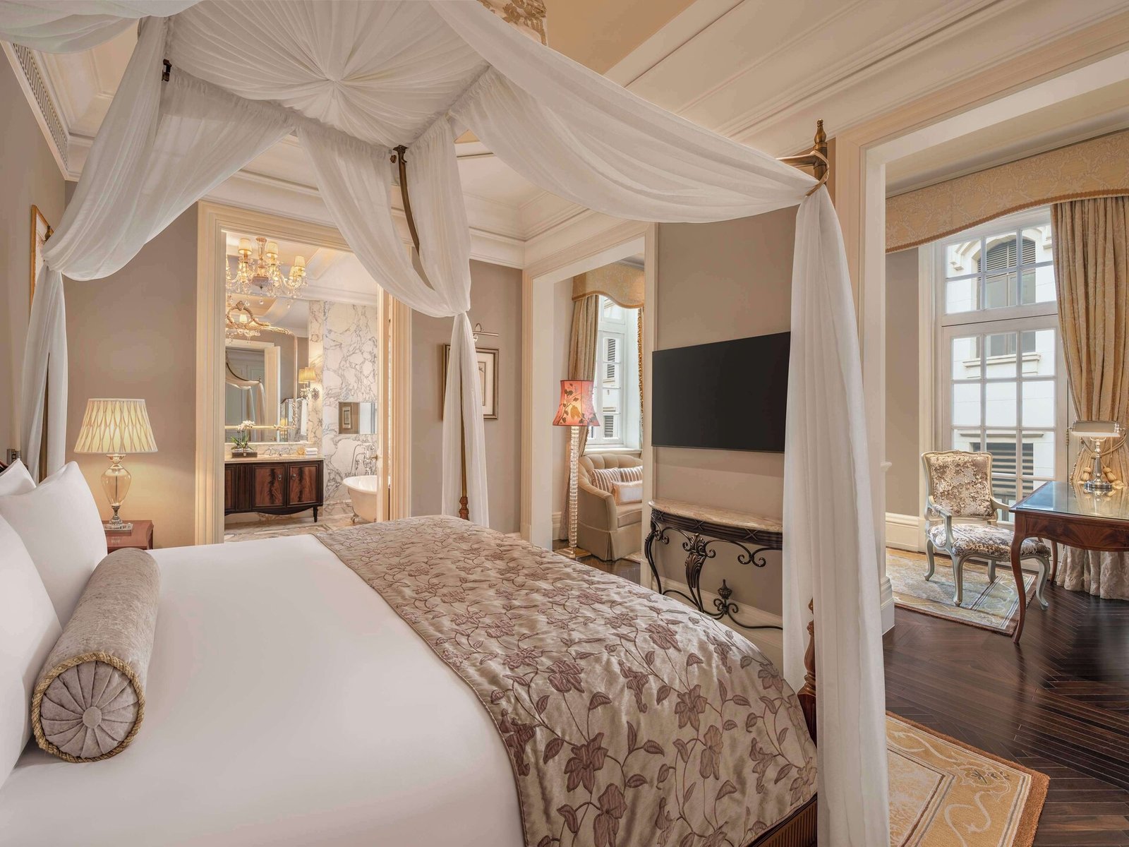 Waldorf Astoria Shanghai on the Bund — rooms
