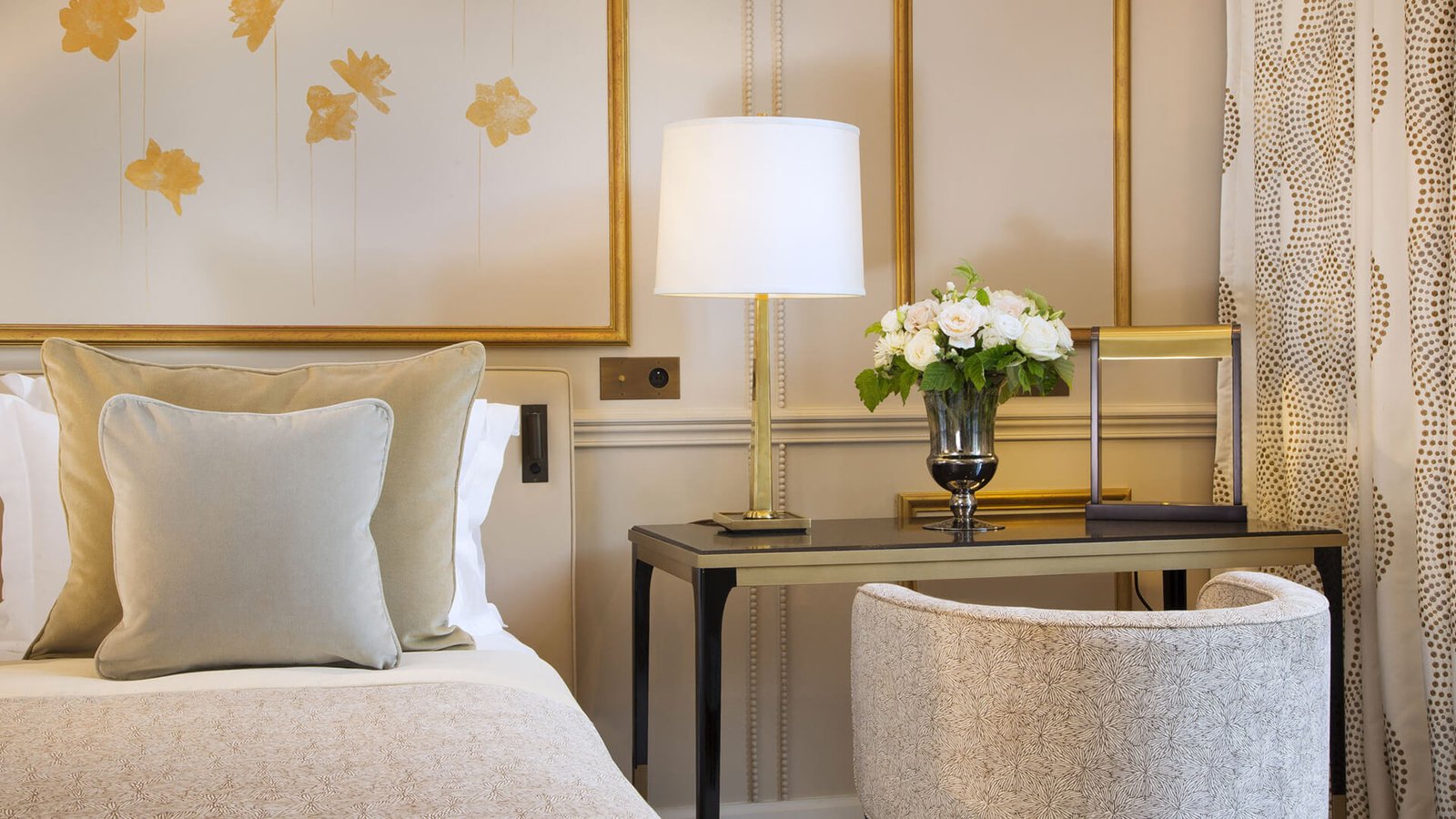 Le Narcisse Blanc Hôtel & Spa — rooms