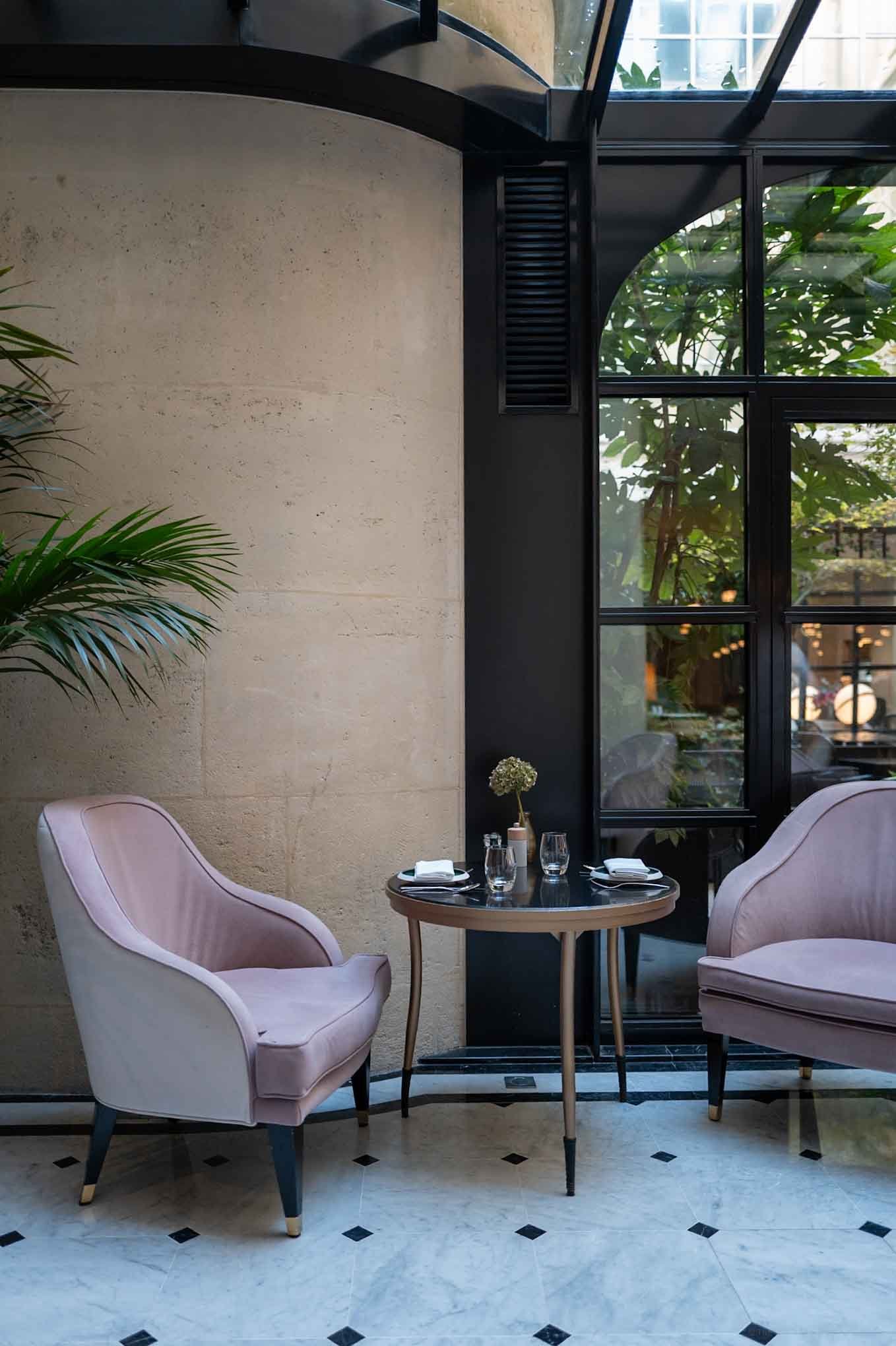 Le Narcisse Blanc Hôtel & Spa — eat & drink