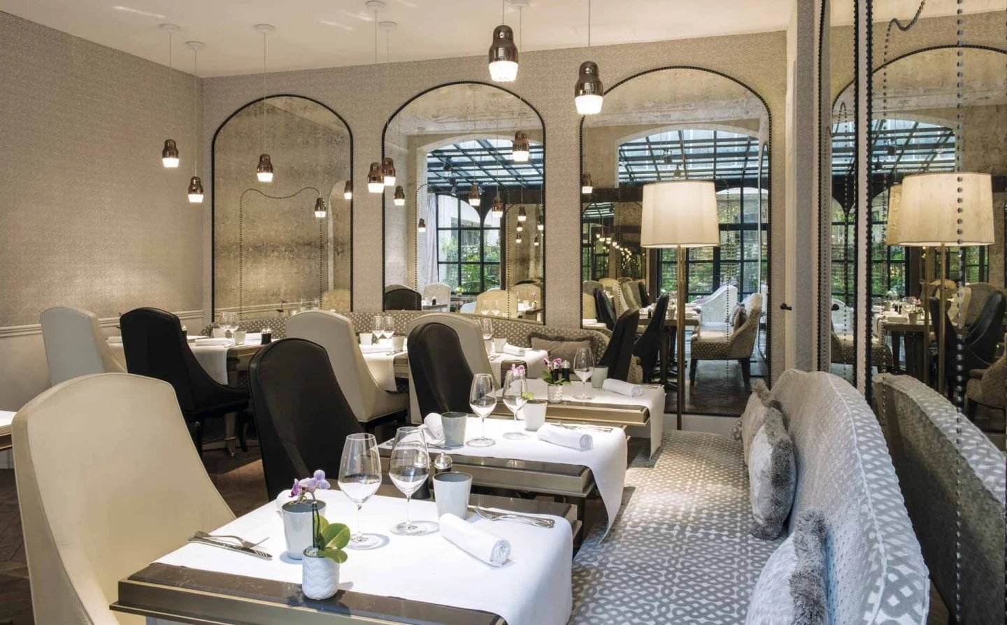 Le Narcisse Blanc Hôtel & Spa — eat & drink