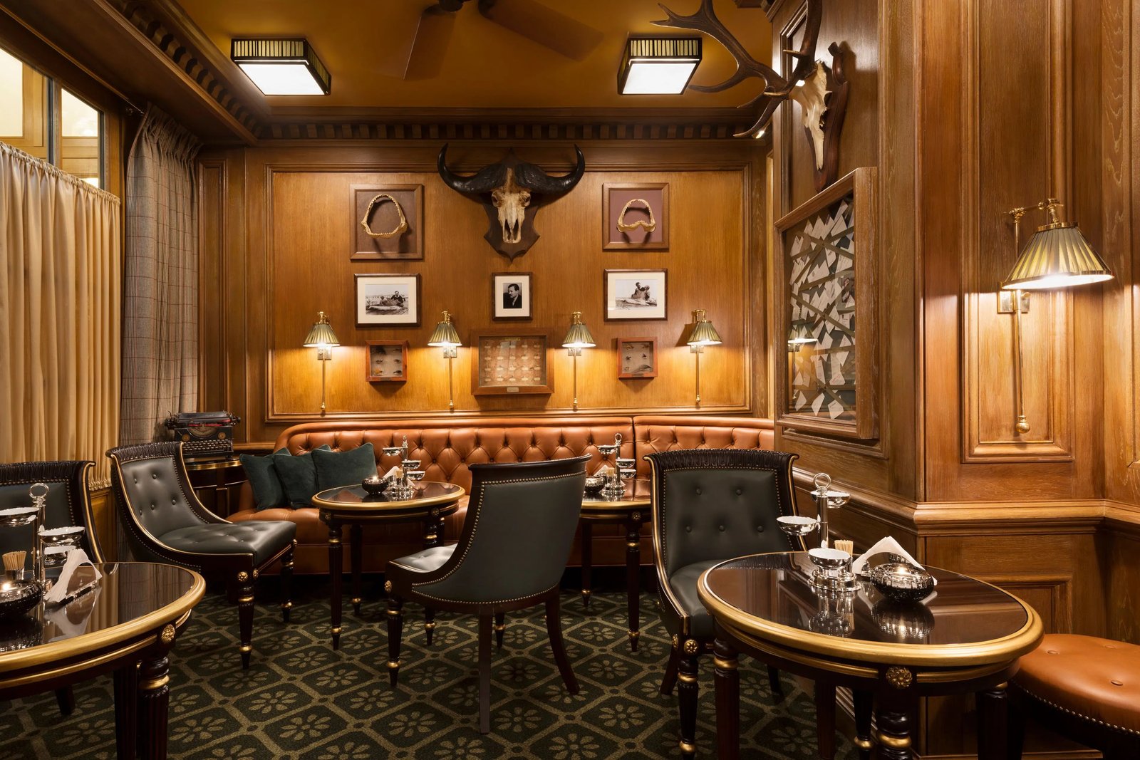 Le Narcisse Blanc Hôtel & Spa — eat & drink