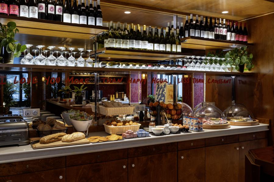 La Conversation, ground-floor wine bar