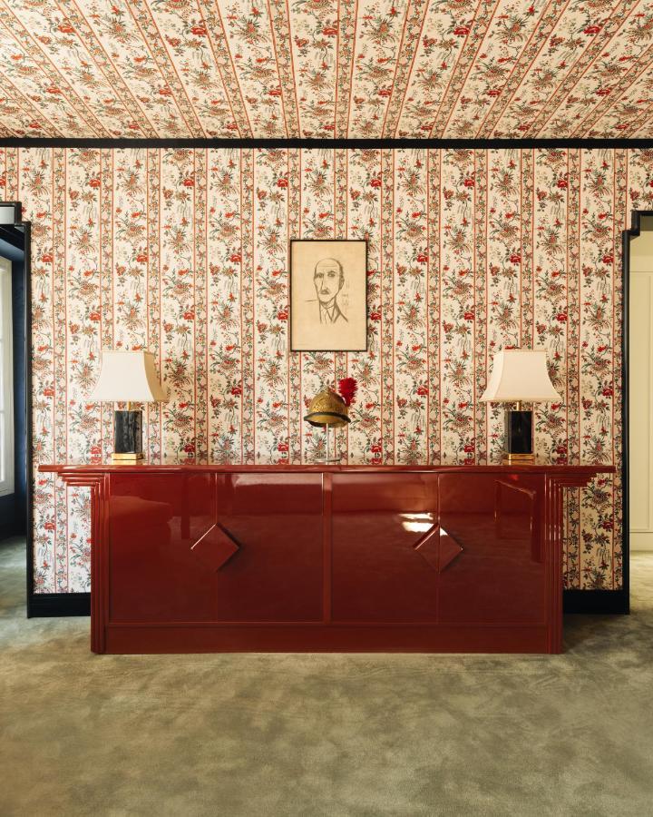 Les Suites Cinabre