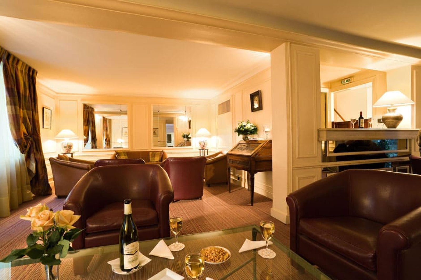 Hôtel des Saints Pères — rooms